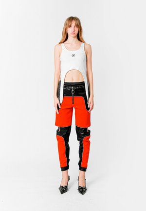 Top - white