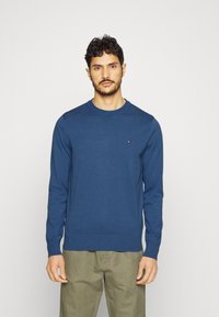 Tommy Hilfiger - CREW NECK  - Strickpullover - blue coast Thumbnail-Bild 1