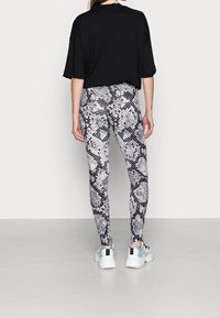 ONLY Leggings - black