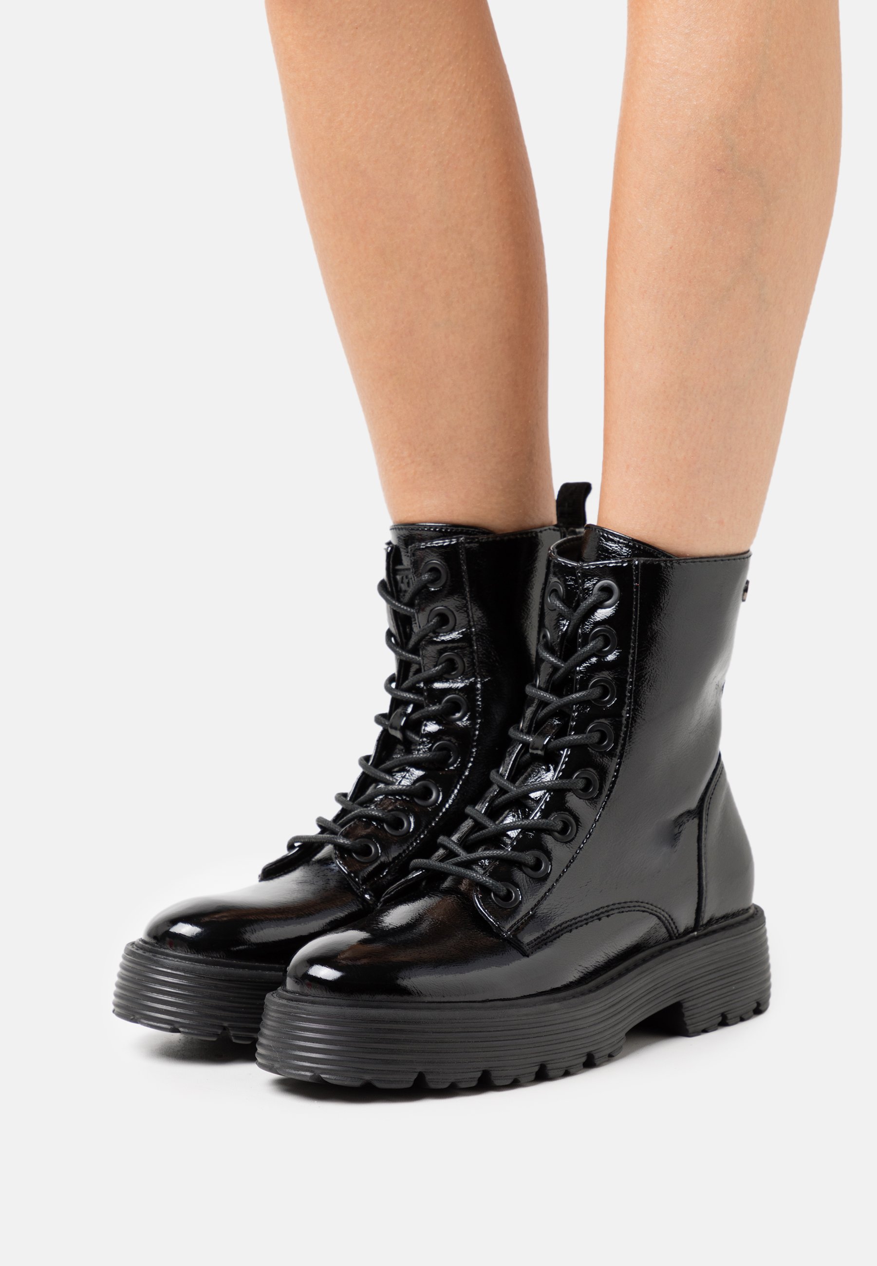 XTI Botines con cordones - black/negro - Zalando.es