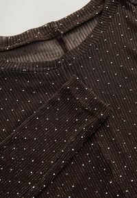 REGULAR FIT - CREW NECK SHEER SPARKLE RUCHED  - Camiseta de manga larga - chocolate brown