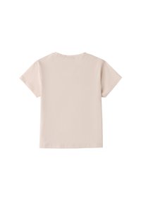 Camiseta de manga corta y cuello redondo en tejido beige claro. Diseño sencillo sin patrones ni acentos visibles, con dobladillos y bordes limpios.