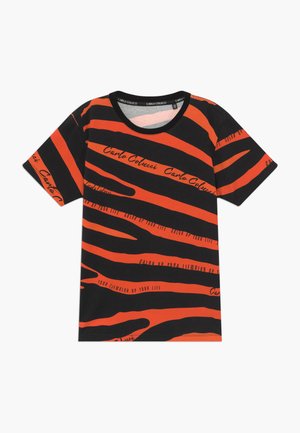 Triko s potiskem - black/orange