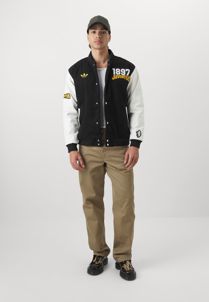 Veste de football homme Juventus Terrace Icons Vert