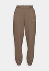 STUDIO OVERSIZED PANTS - Tepláky - tarmac