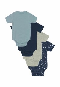 Set med fyra babysuitar: ljusblå, marinblå, melerad grå och marinblå med vita stjärnor. Kort ärm, mjukt bomullsmaterial.