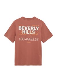 Koperkleurig katoen t-shirt met grote witte en gouden tekst: "BEVERLY HILLS Pool Club LOS ANGELES." Korte mouwen en ronde halslijn.