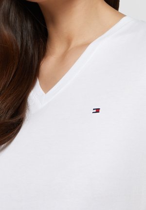 Camiseta básica - white