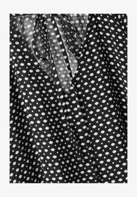 Niet geselecteerd, black