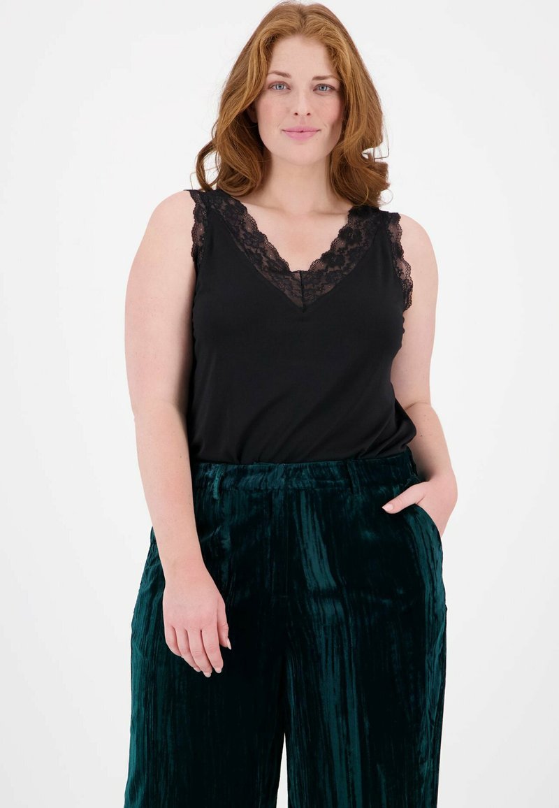ONLY Carmakoma BENNEDIKTE - Top - black
