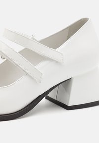 Nodaleto BULLA BACARA Classic heels ceramica/white Zalando