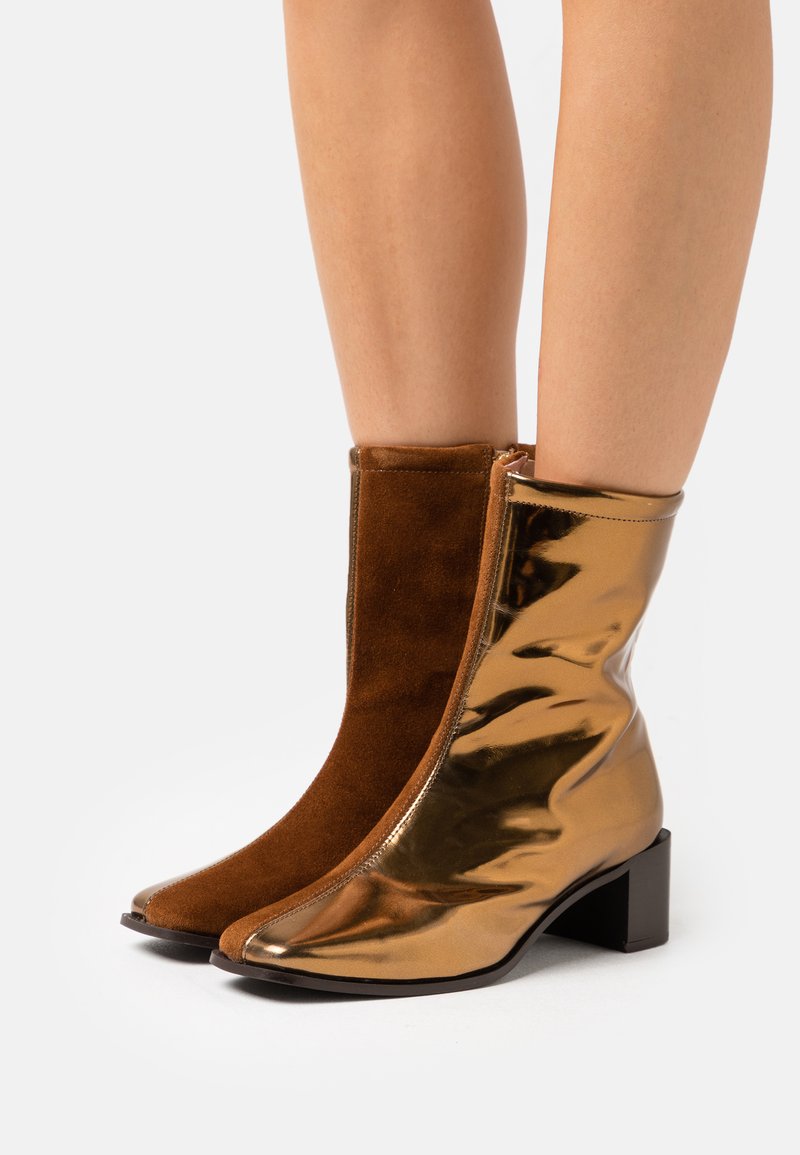 bottines bronze