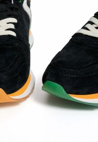 HOFF Trainers - black