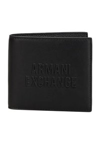 Portafoglio in pelle nera con superficie testurizzata caratterizzato dal logo "ARMANI EXCHANGE" in rilievo sul davanti. Design compatto, a doppia piega.