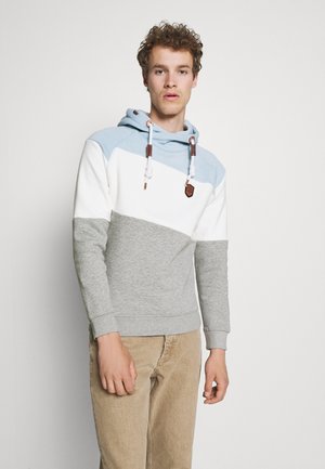 Hooded sweatshirt met een kleurblokontwerp in lichtblauw, wit en grijs. Gemaakt van zacht materiaal met koordjes en leren accenten.