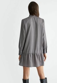 LIU JO PRINTED - Särkkleit - grey