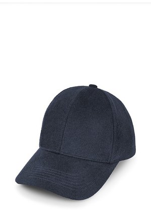 Granatowa wełniana czapka bejsbolowa z ustrukturyzowaną koroną, zakrzywionym daszkiem i sześciopanelowym wzorem. Miękka tekstura z akcentami w postaci szwów.