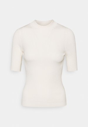 Top aderente a maniche corte in maglia rigata beige chiaro con un collo alto, caratterizzato da una texture liscia e una silhouette svasata.