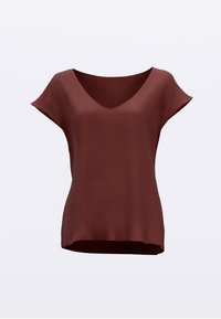 Κόκκινο-καφέ κοντομάνικο τοπ με V-λαιμόκοψη, κατασκευασμένο από απαλό ύφασμα, με άνετη γραμμή και ελαφρώς καμπυλωτό τελείωμα. Χωρίς εμφανή σχέδια ή μεταλλικά στοιχεία.