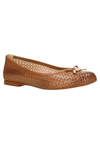 Braune Leder-Balletschuhe mit durchbrochenem Design, runder Zehenform und kleinen Schleifchen-Akzenten. Flache Gummisohle für Komfort und Flexibilität.