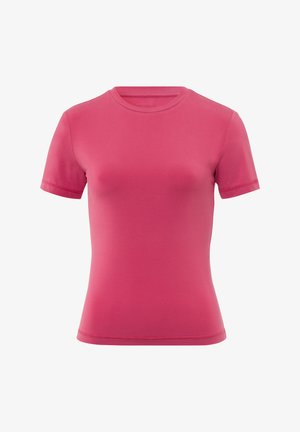 Camiseta de manga corta rosa hecha de una tela suave. Presenta un escote redondo y un diseño ajustado sin patrones o acentos visibles.