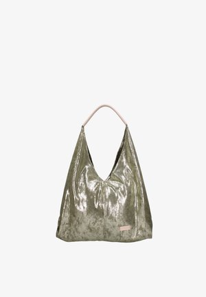 Skinnende metallisk olivengrøn skuldertaske med et blødt, blegebeige håndtag og et lille rektangulært mærke på den nederste forside.