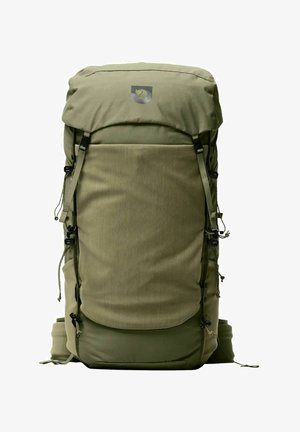 Mochila grande de senderismo en verde oliva con correas ajustables y logo frontal, diseñada para aventuras al aire libre y viajes prolongados.