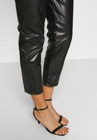 Even&Odd Tall Kalhoty - black