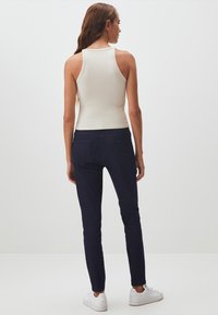 Jimmy Key HALTER NECK SLEEVELESS TANK - Top - stoned