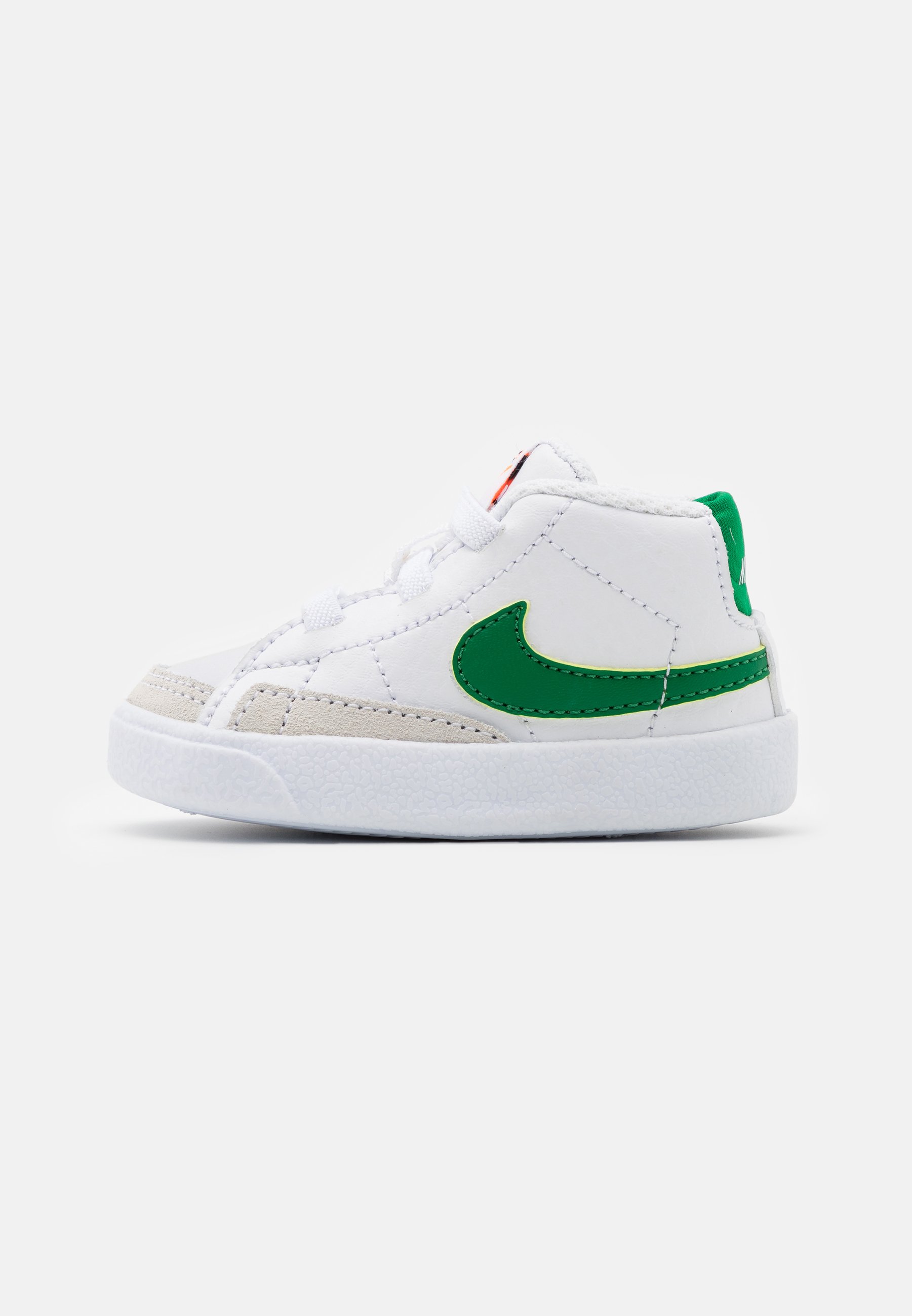 Nike Sportswear Blazer Mid Chaussons Pour Bebe White Pine Green Blanc Zalando Fr Nike Sportswear Blazer Mid Chaussons Pour Bebe White Pine Green Blanc Zalando Fr