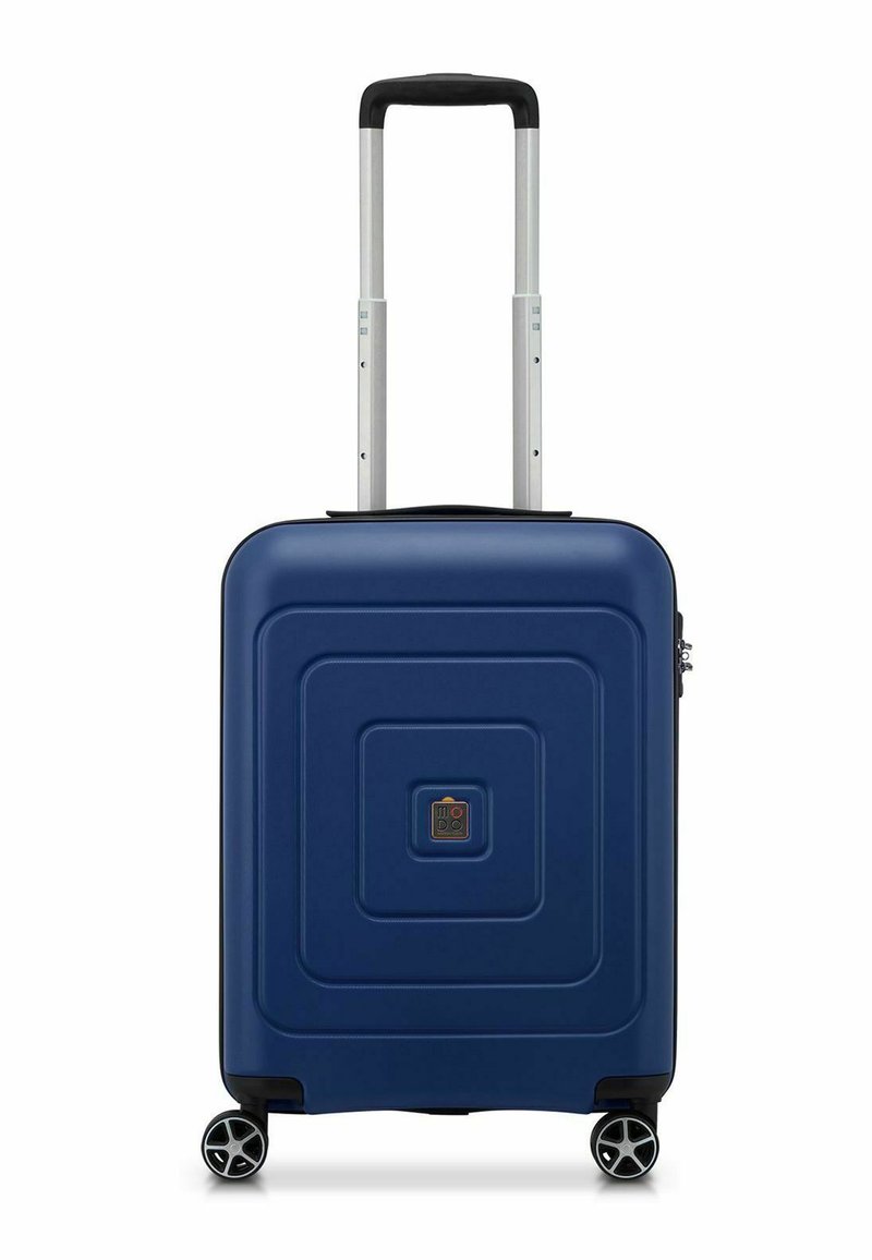 Maleta rígida de color azul marino con un diseño texturizado. Cuenta con un asa telescópica, cuatro ruedas giratorias y un inserto para candado.