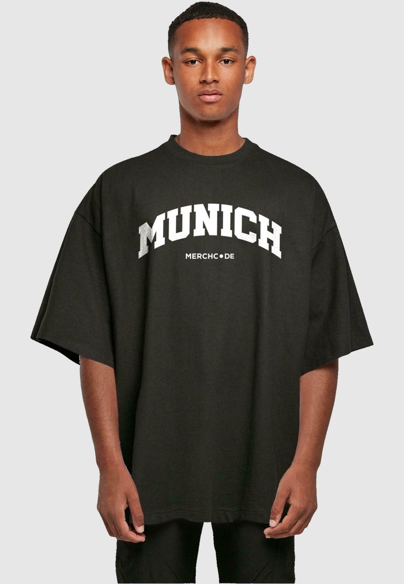 Merchcode - MUNICH WORDING - HUGE TEE - T-Shirt print - black, Vergrößern