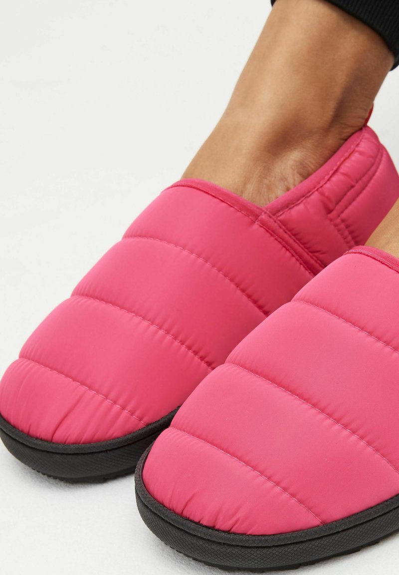 Next - WATER REPELLENT QUILTED - Pantoffels - pink, Vergroten