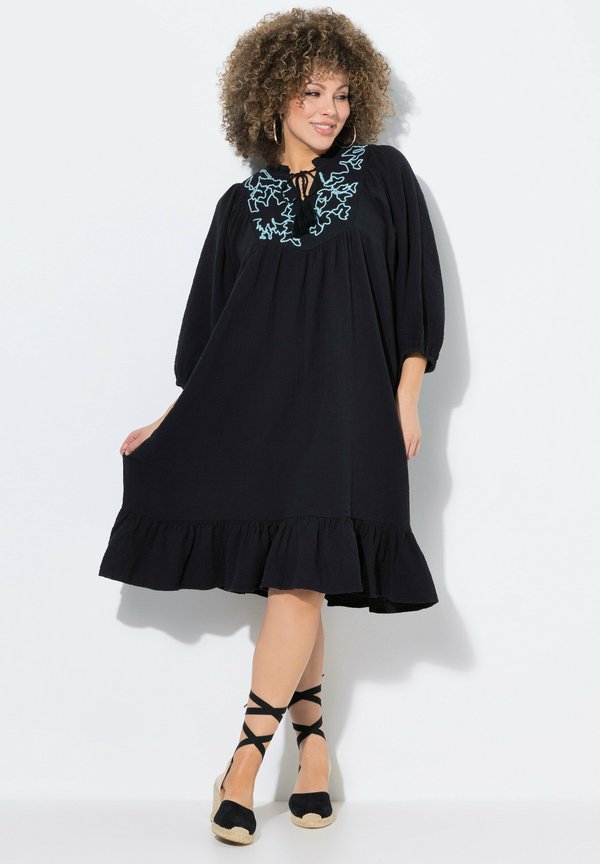 FLORAL EMBROIDERED 3/4 SLEEVE - Freizeitkleid