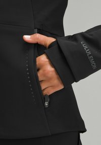 lululemon CROSS CHILL  - Trainingsvest - black