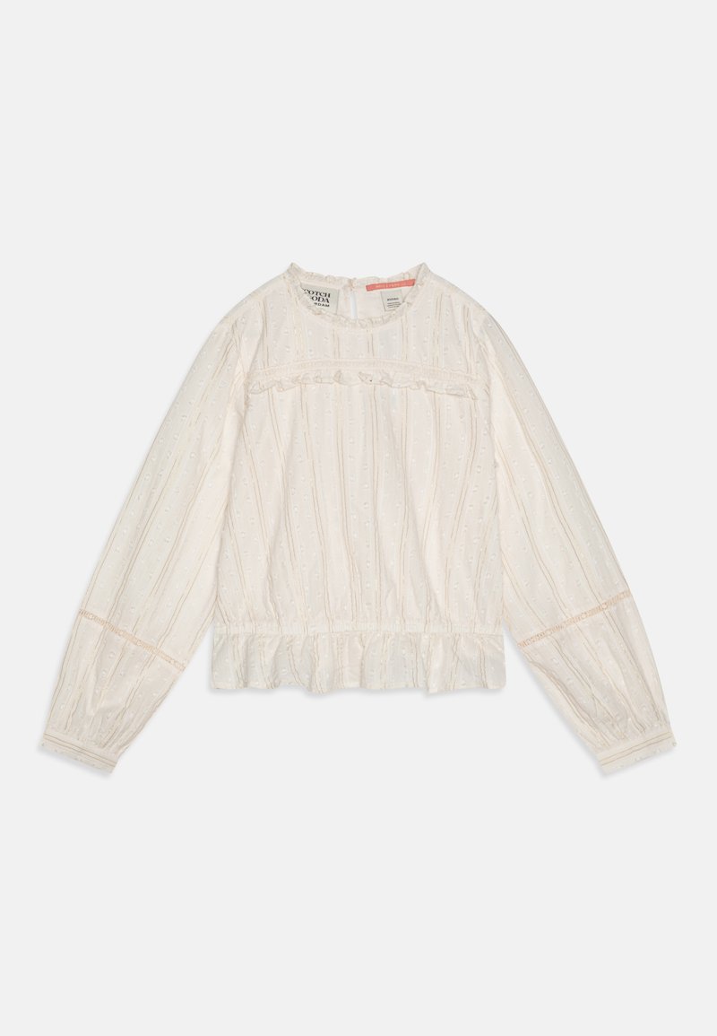 Hvid langærmet bluse med teksturerede striber, flæsekrave og -kant. Har pufærmer med elastiske manchetter og subtile blomsterdetaljer.