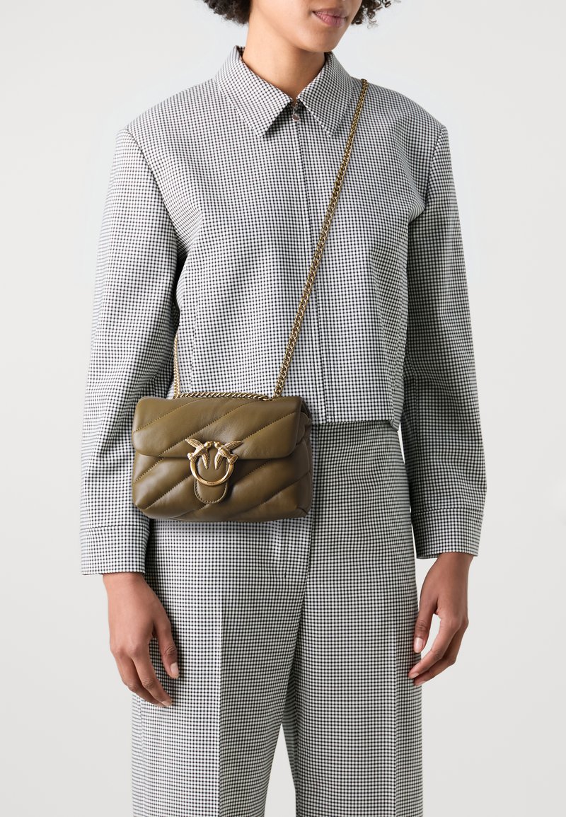 Pinko LOVE PUFF MINI - Torba čez telo - piantagione/antique gold