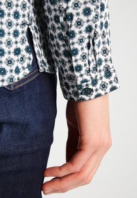 s.Oliver Blouse - khaki