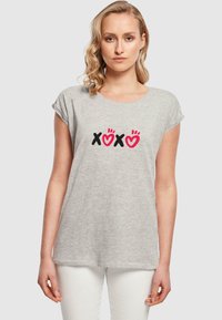 Merchcode VALENTINES DAY - XOXO EXTENDED SHOULDER  - T-shirts med print - heather grey
