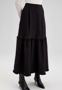 Touché Privé Fustă maxi - black