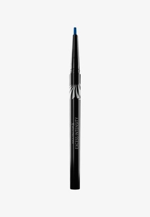 Max Factor Excess Intensity Eyeliner in einem schwarzen, zylindrischen Stift mit einer zugespitzten Spitze und blauer Mine. Besitzt silberne Markenkennzeichnung entlang des Schaftes.