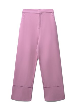Pantaloni a gamba larga in tessuto rosa chiaro, con superficie liscia, tasche anteriori e una vita pulita senza decorazioni.