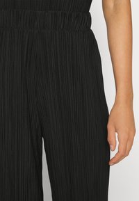 Vero Moda Petite Tygbyxor - black