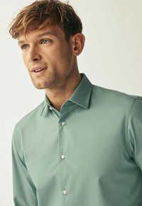 Next REGULAR FIT SINGLE CUFF - Dalykiniai marškiniai - aqua green