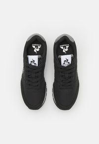 le coq sportif RACERONE - Tenisky - black/silver