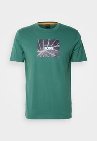 T-shirts med print - open green