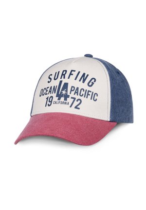 Czapka z daszkiem z granatowymi bokami, białym przednim panelem oraz czerwonym daszkiem; napis "Surfing Ocean Pacific 1972 California" z grafiką palmy.