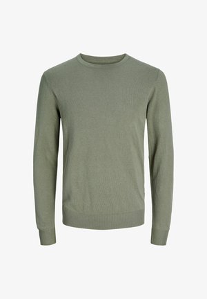 Jasnozielony sweter z pulowerem wykonany z miękkiej, teksturowanej dzianiny. Posiada okrągły dekolt, długie rękawy oraz prążkowane mankiety i dolny brzeg.