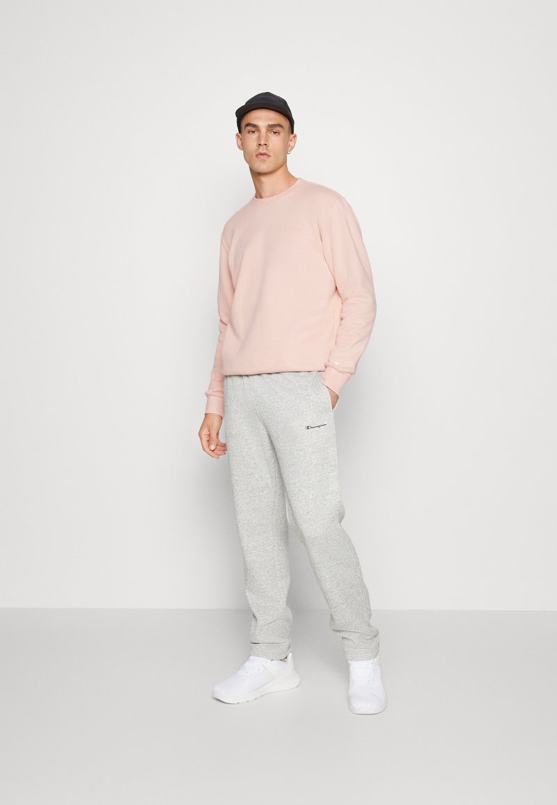 Champion CREWNECK - Sweatshirt - light pink - Zalando.co.uk