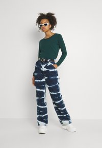 Vero Moda VMCARE STRUCTURE O-NECK - Camisola - sea moss